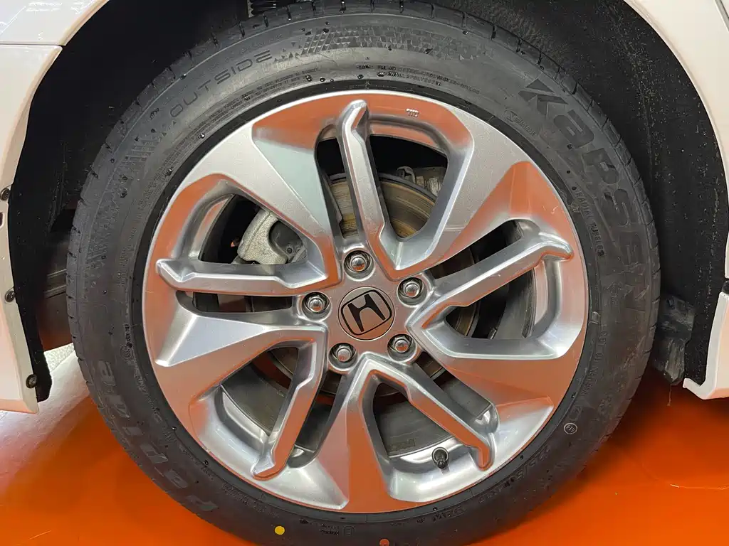 Honda Accord 2020 — фото 16