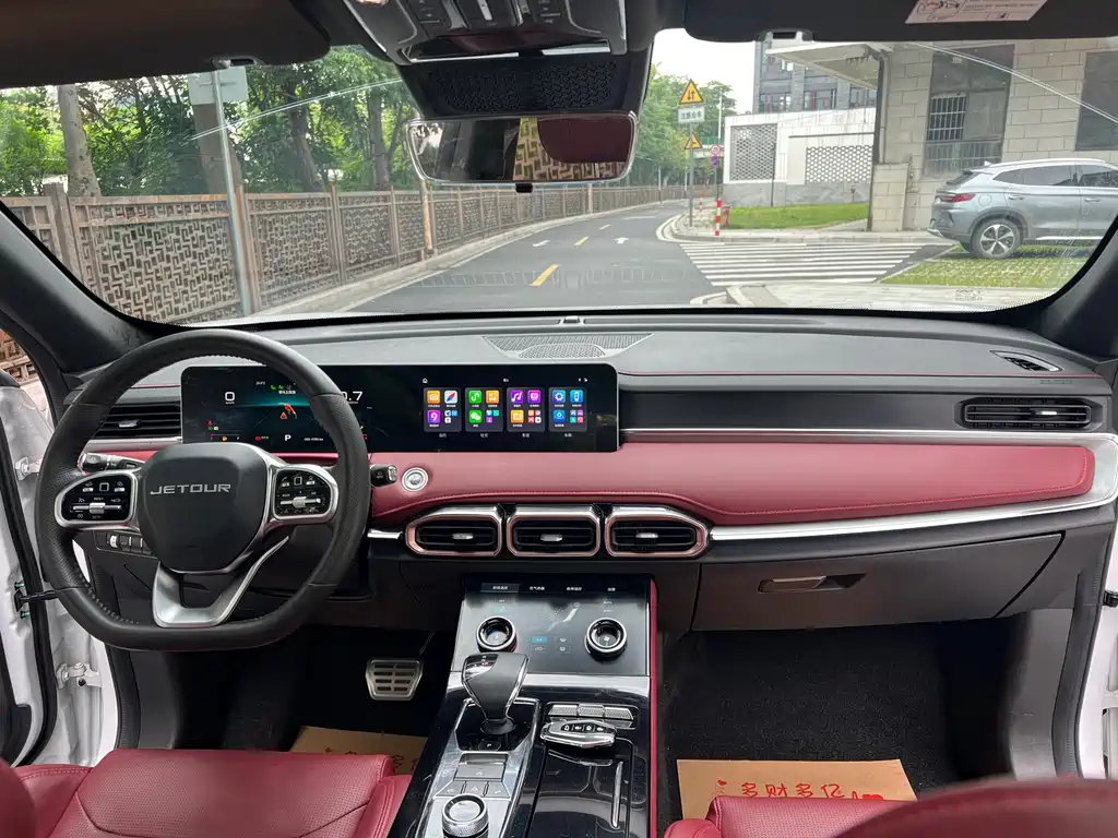 Jetour X70 PLUS 2022 — фото 18