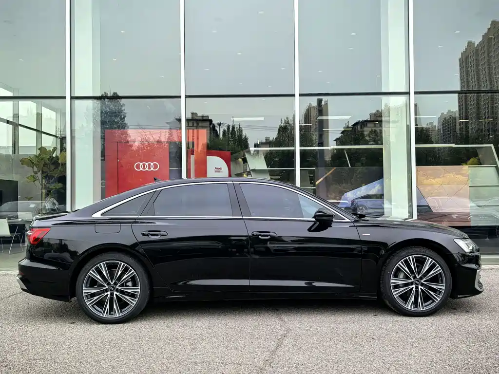 Audi A6L 2023 — фото 2
