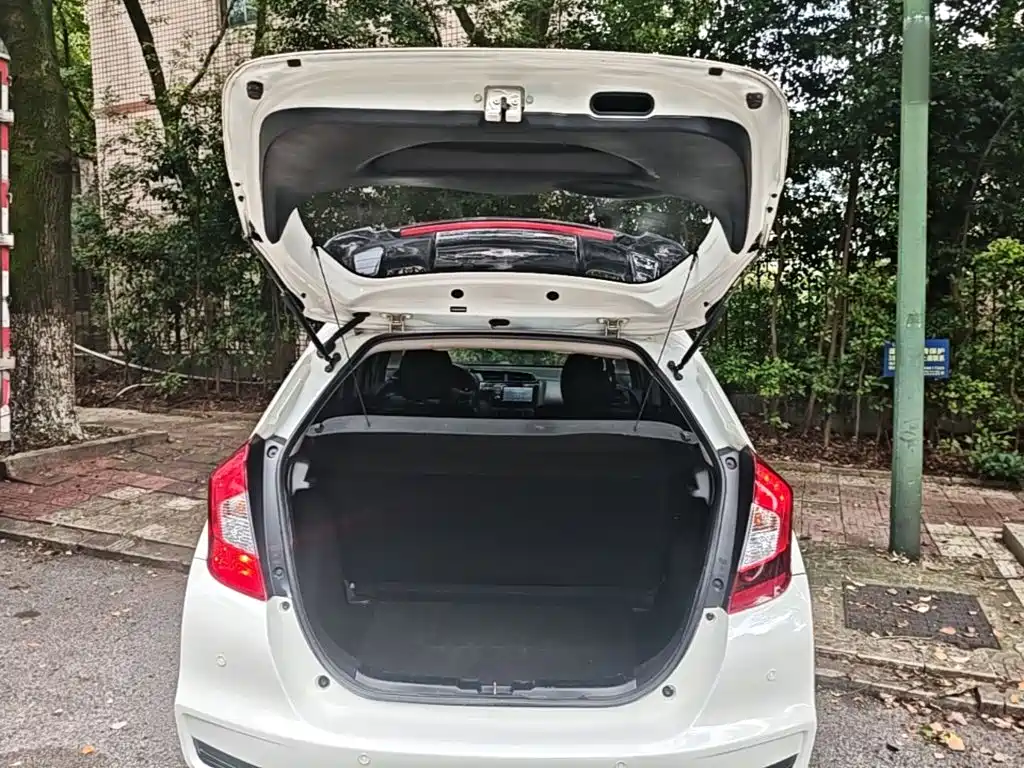 Honda Fit 2018 — фото 19