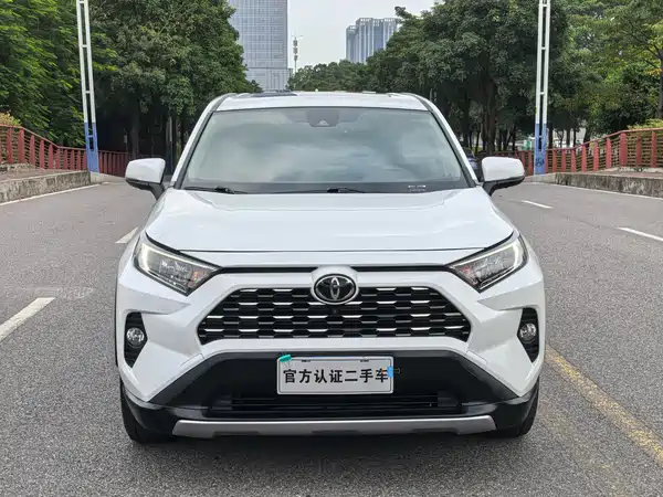 Toyota RAV4 2021