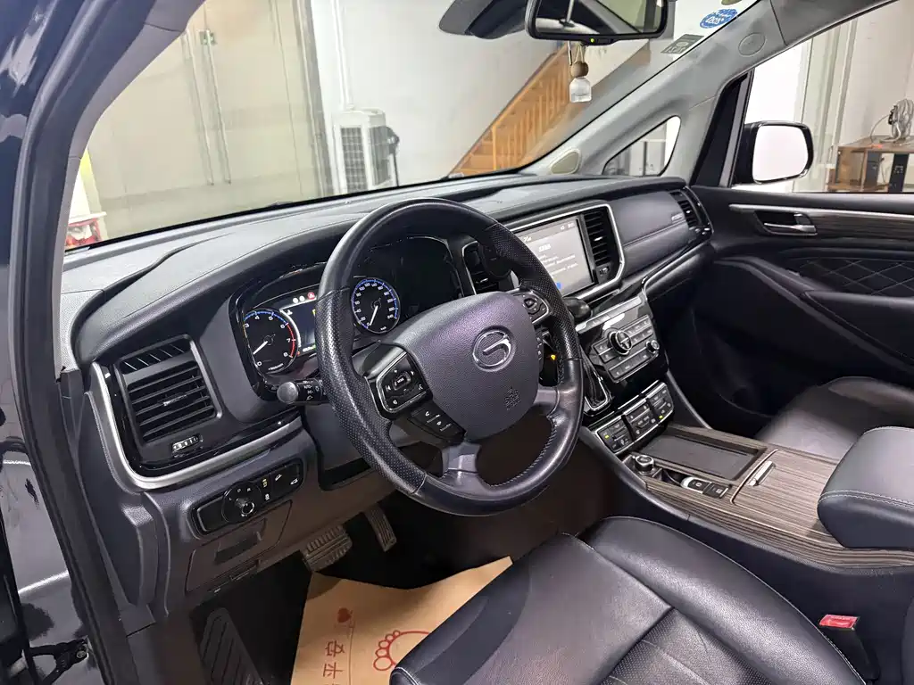 GAC Motor Trumpchi M8 2019 — фото 9