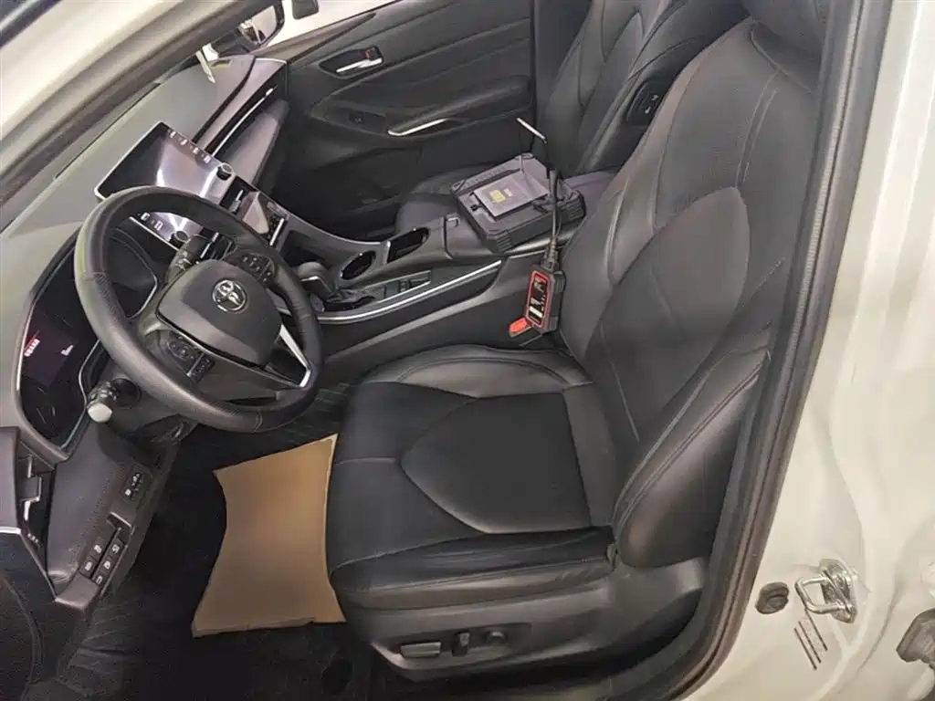 Toyota Avalon 2020 — фото 15