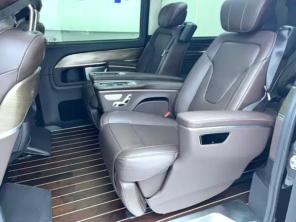 Mercedes-Benz V-Class 2023