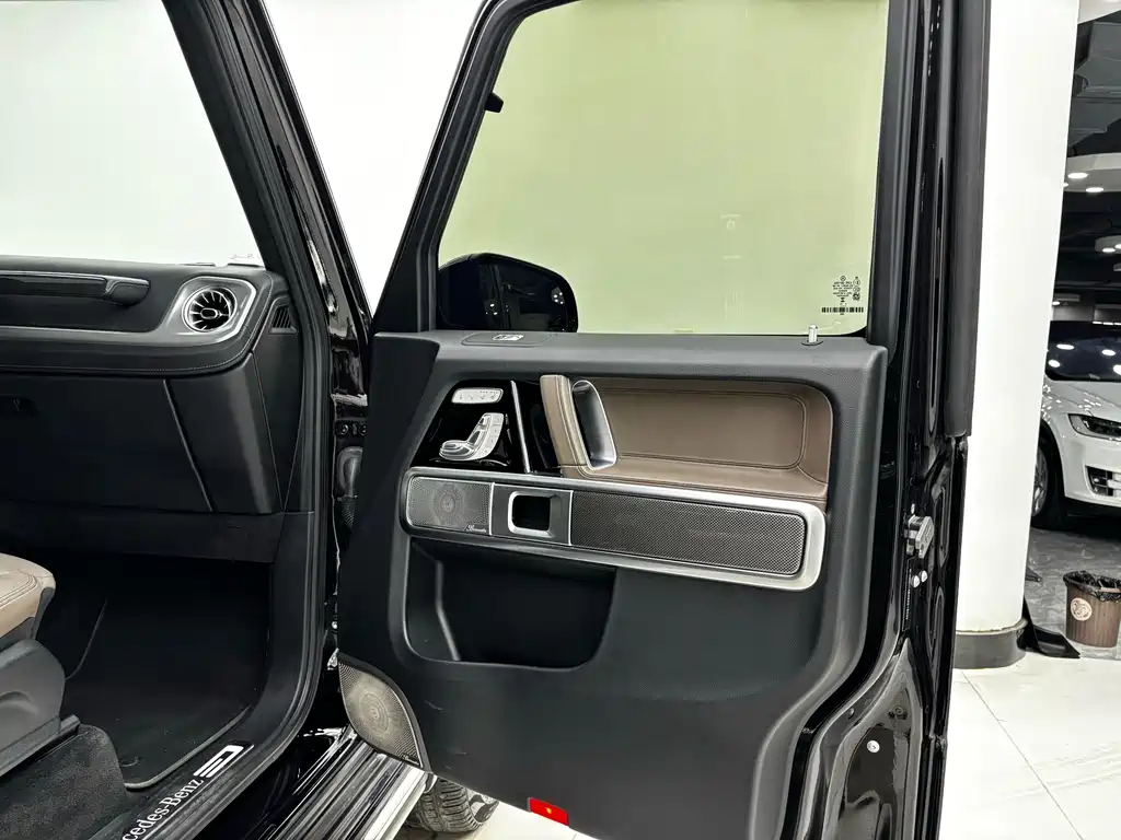 Mercedes-Benz G-Class 2025 — фото 27