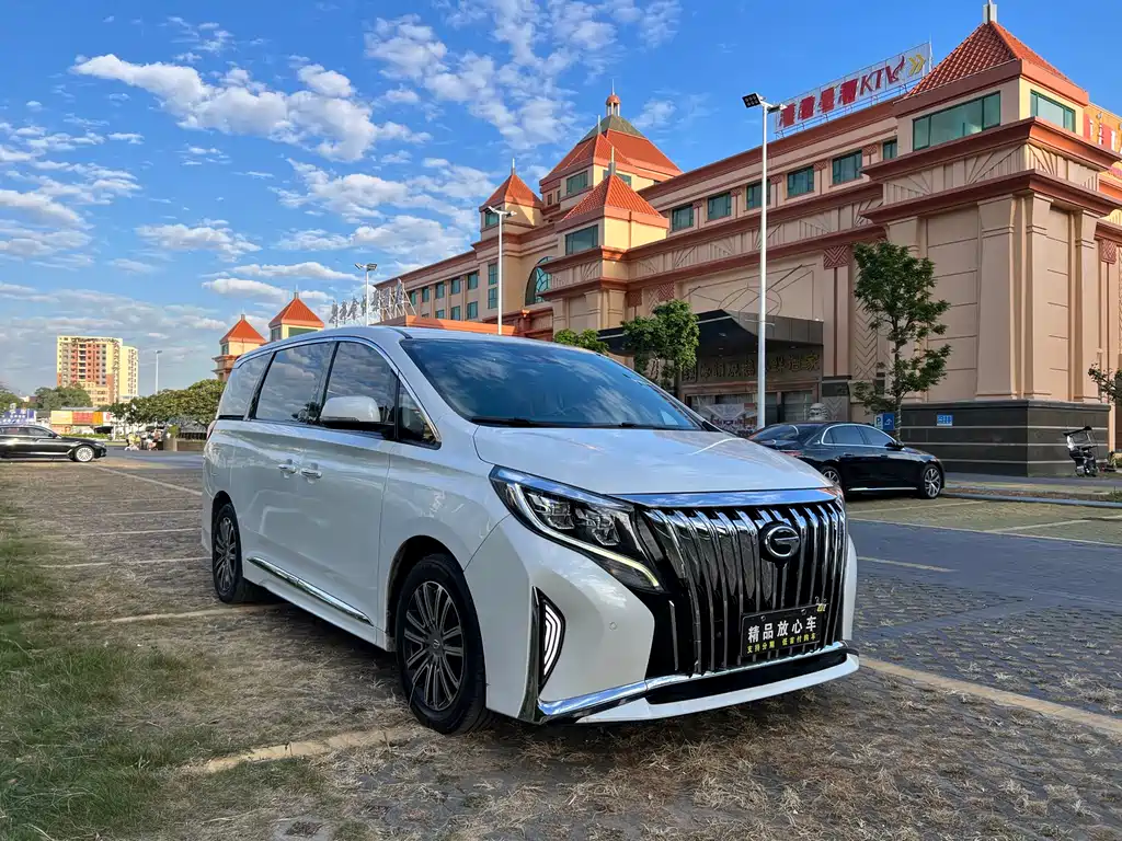 GAC Motor Trumpchi M8 2022 — фото 1
