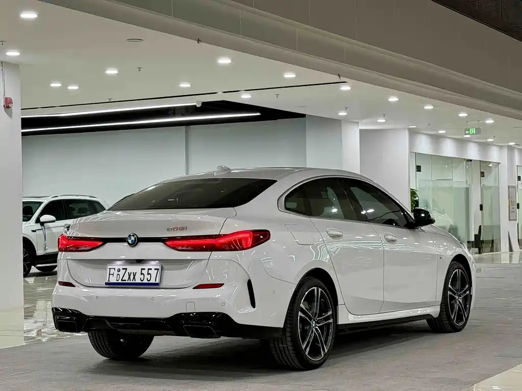 BMW 2 Series 2022 — фото 10
