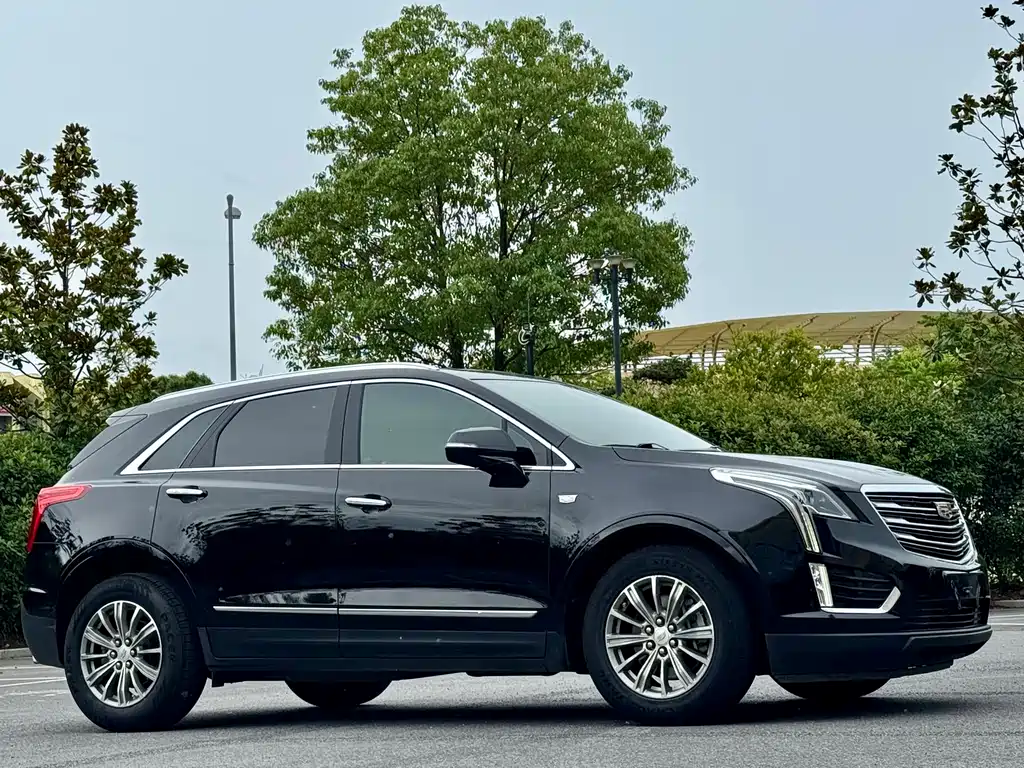 Cadillac XT5 2016 — фото 3