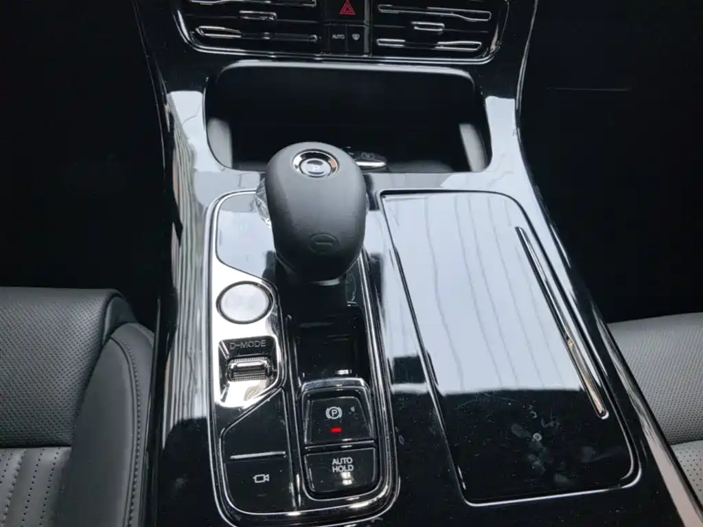 GAC Motor Trumpchi M8 2023 — фото 13