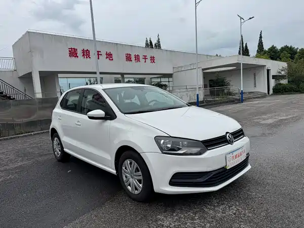 Volkswagen Polo 2016