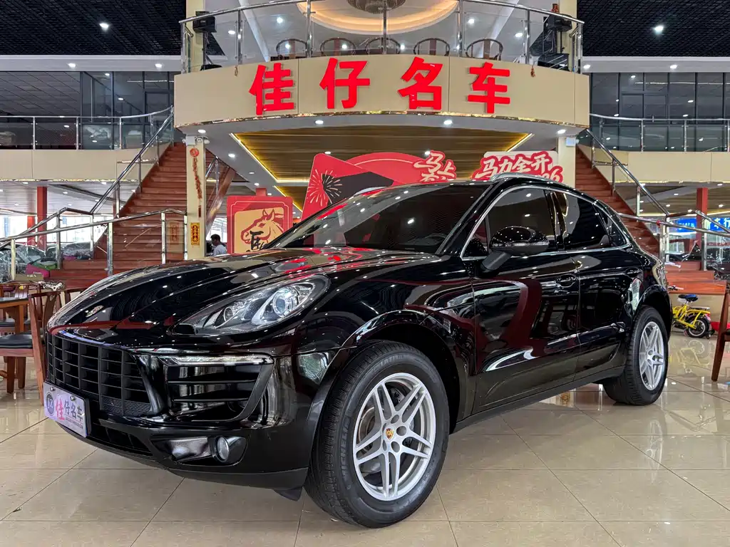 Porsche Macan 2016 — фото 1
