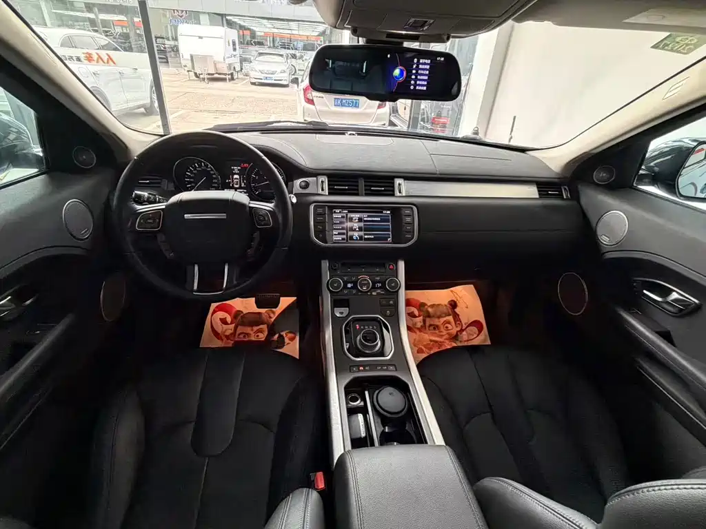 Land Rover Evoque 2016 — фото 19