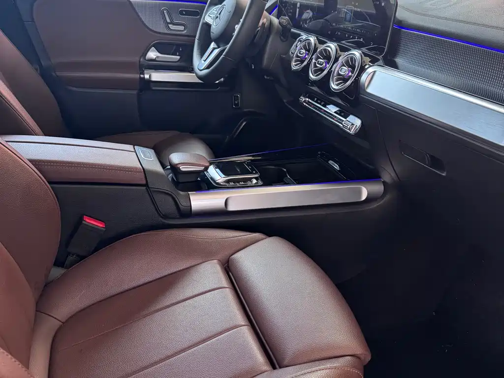 Mercedes-Benz GLB 2020