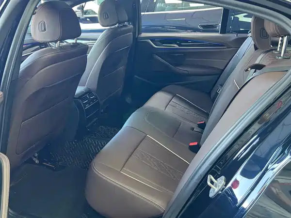 BMW 5 Series 2023