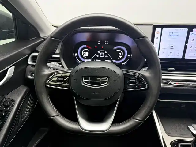 Geely Emgrand 2024 — фото 10