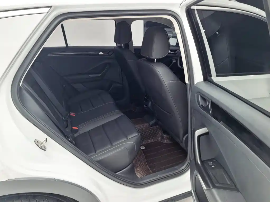 Volkswagen T-Roc 2022 — фото 18