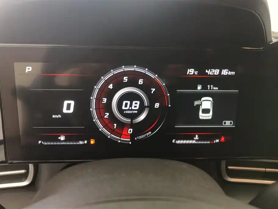 Hyundai Elantra 2020 — фото 14