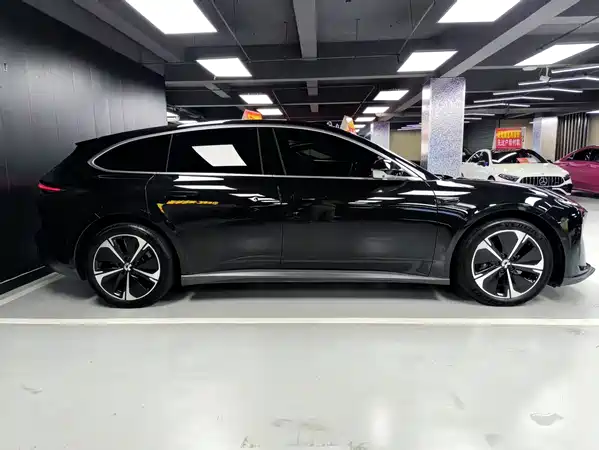 NIO ET5T 2024