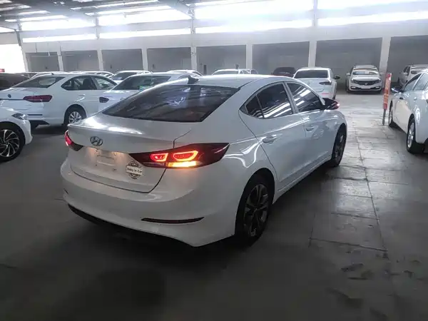 Hyundai Celesta 2017