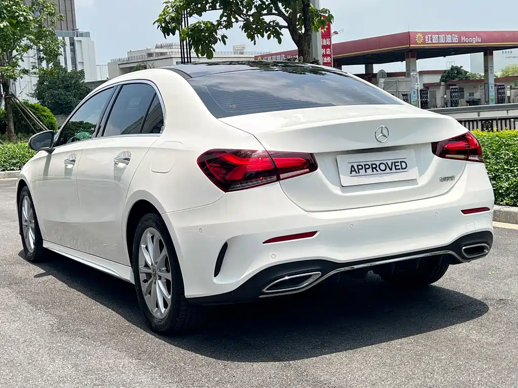 Mercedes-Benz A-Class 2019 — фото 5