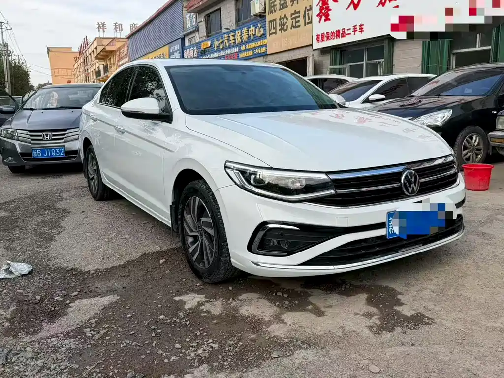 Volkswagen Bora 2023