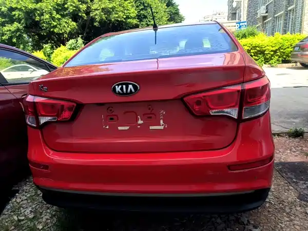 Kia K2 2015
