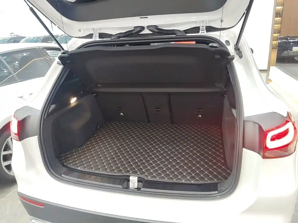 Mercedes-Benz GLA 2023 — фото 19
