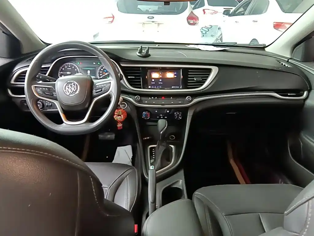 Buick Excelle 2022 — фото 10