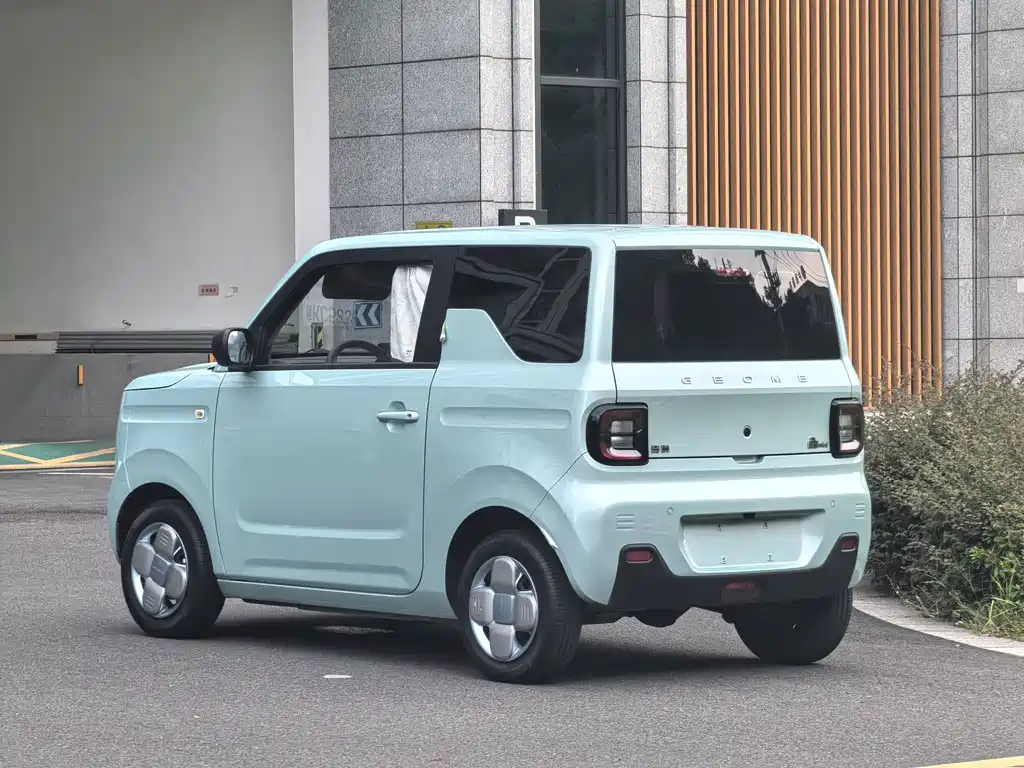 Geely Galaxy Panda 2023