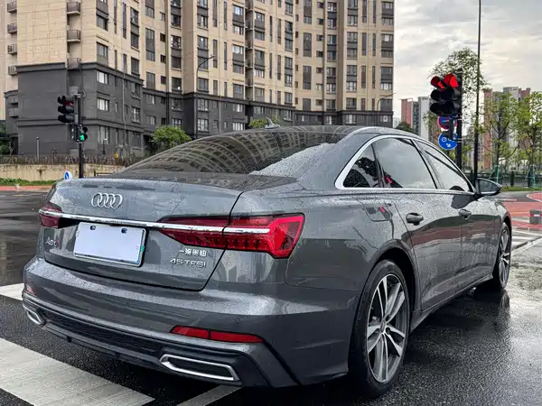 Audi A6L 2021
