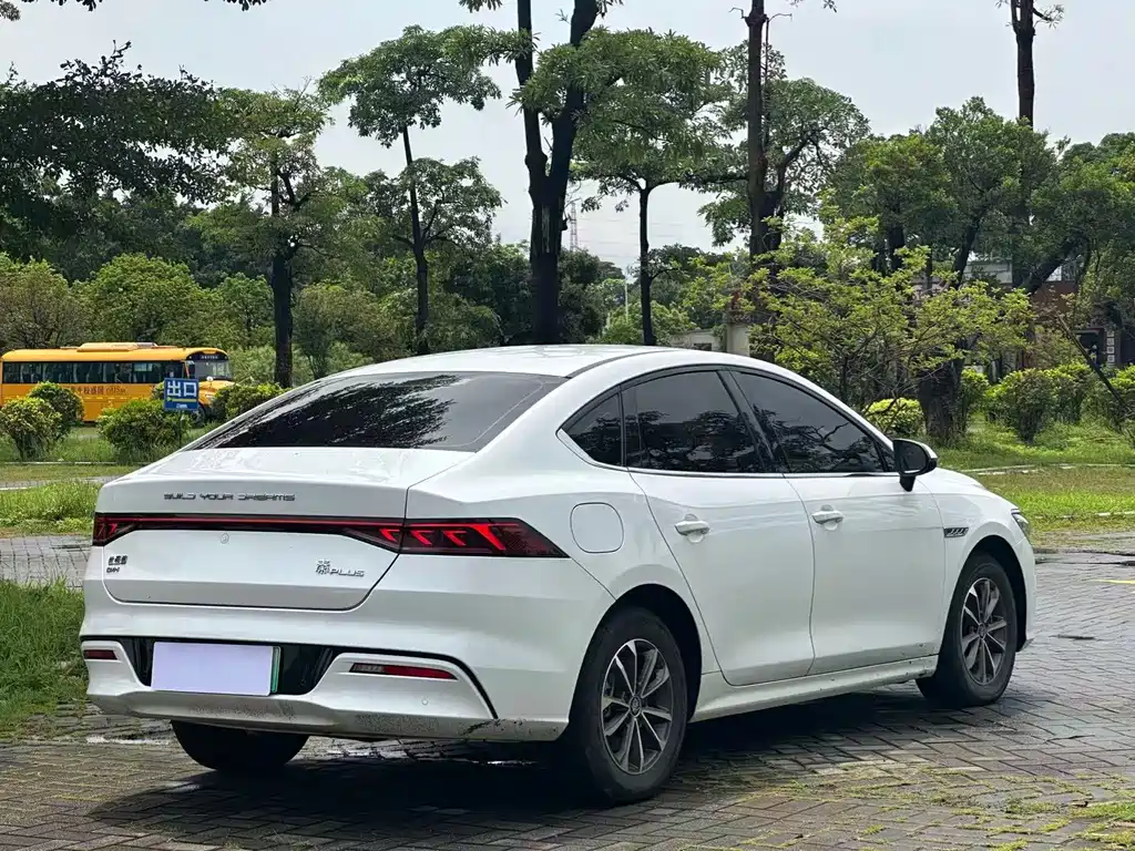 BYD Qin PLUS 2023 — фото 9