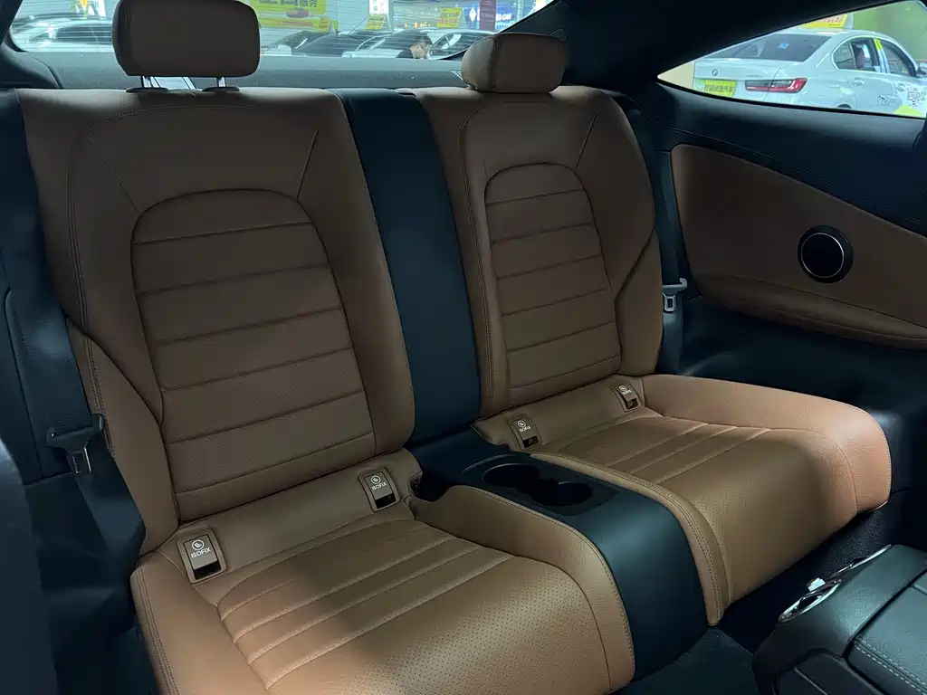 Mercedes-Benz C-Class 2019 — фото 17