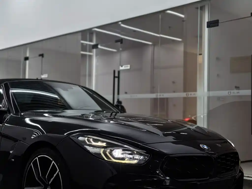BMW Z4 2023 — фото 9