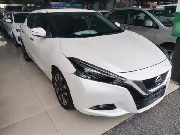 Nissan Bluebird 2018