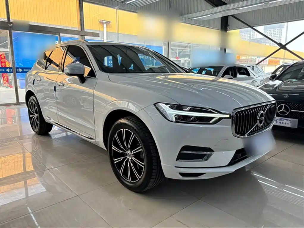 Volvo XC60 2020 — фото 4