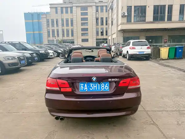 BMW 3 Series 2011