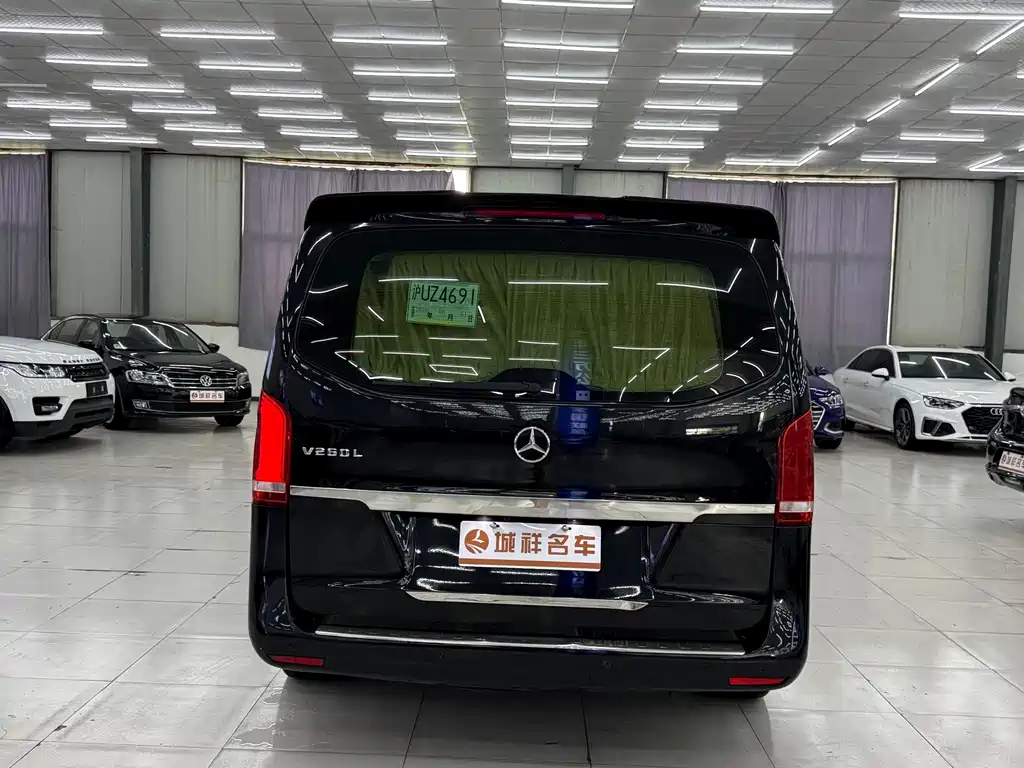Mercedes-Benz Vito 2018 — фото 11