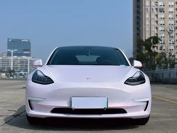 Tesla Model 3 2020