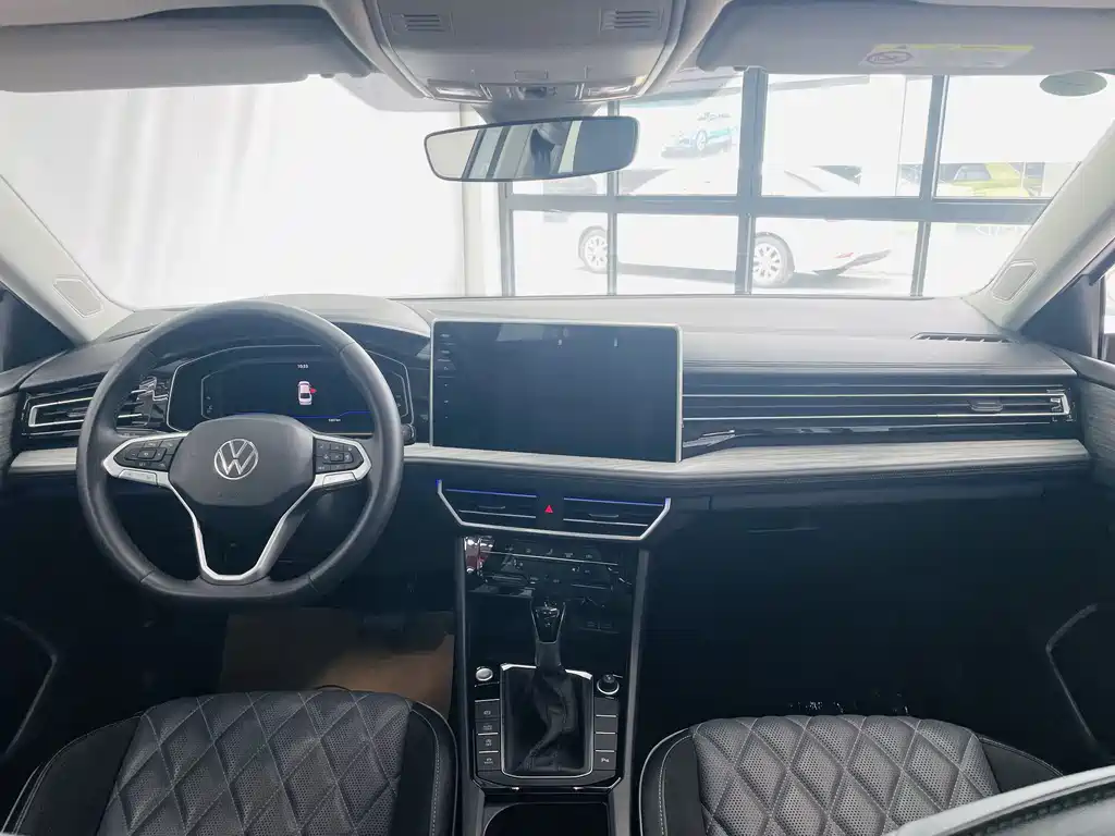 Volkswagen Sagitar 2023