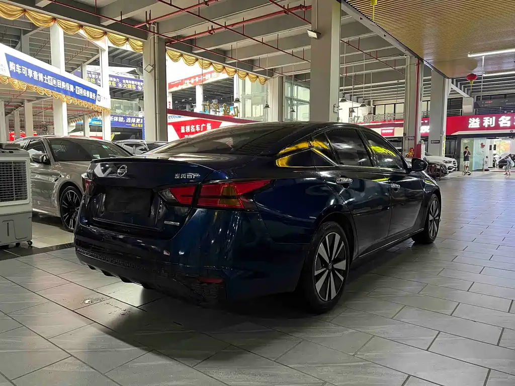 Nissan Teana 2022