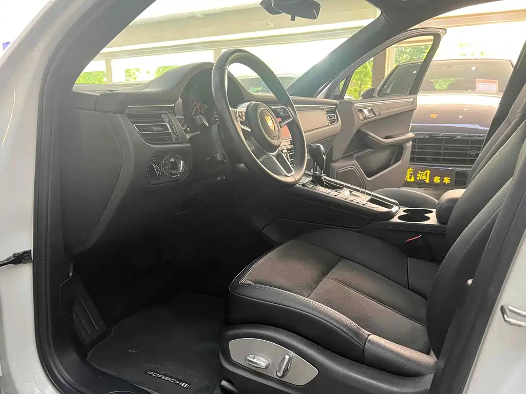 Porsche Macan 2019 — фото 4