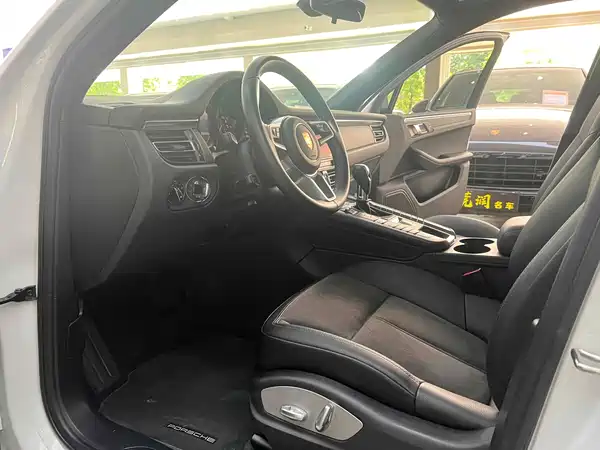 Porsche Macan 2019