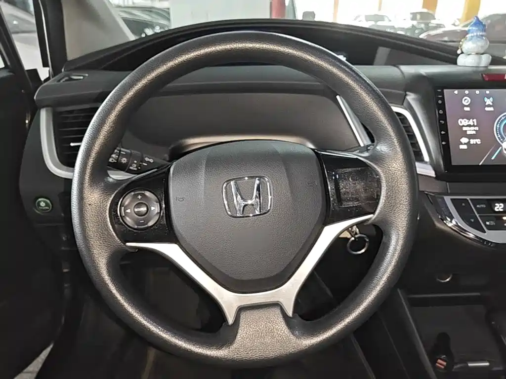 Honda Jade 2017 — фото 11