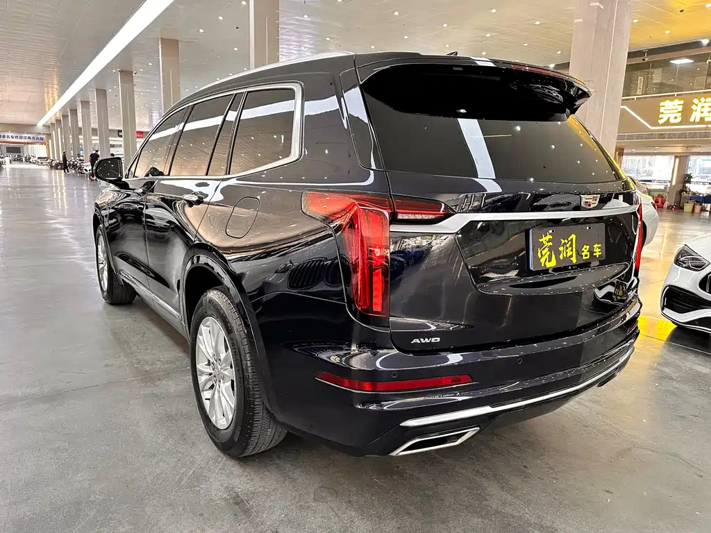 Cadillac XT6 2020 — фото 13