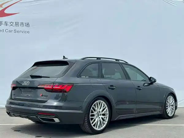 Audi A4 2022