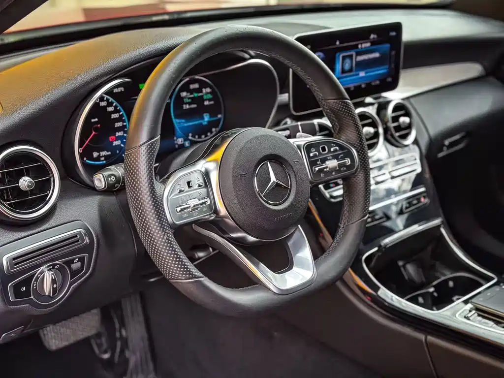 Mercedes-Benz C-Class 2019 — фото 7