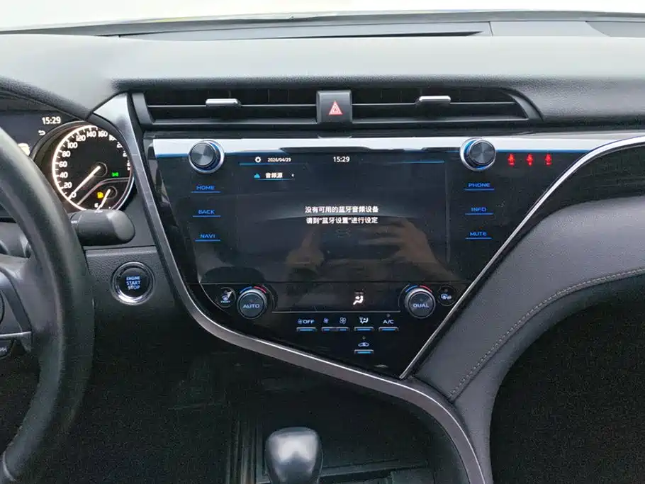 Toyota Camry 2021 — фото 13