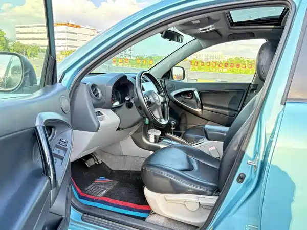 Toyota RAV4 2009