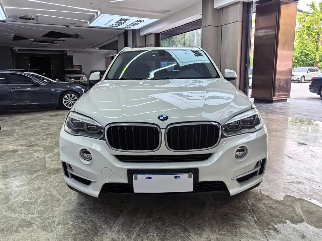 BMW X5 2018 — фото 2