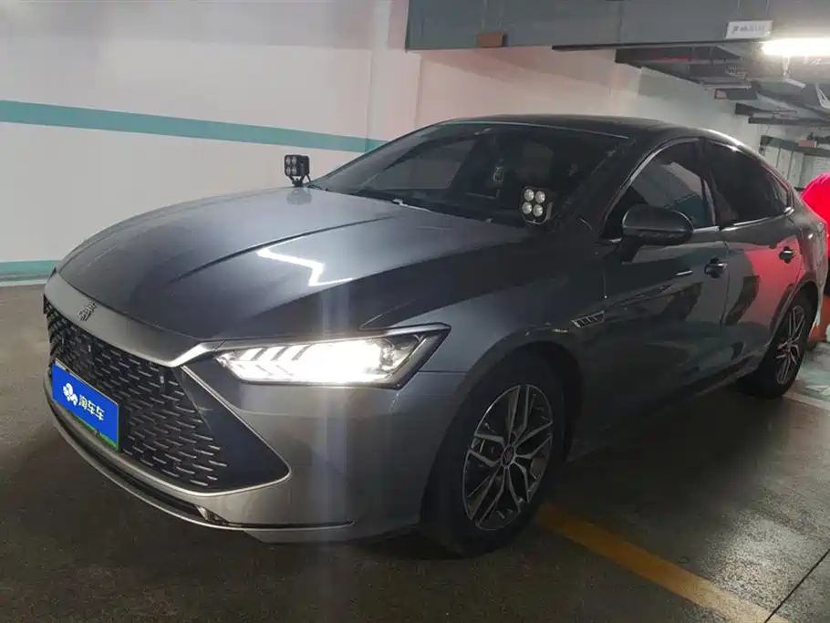 BYD Qin PLUS 2022 — фото 1